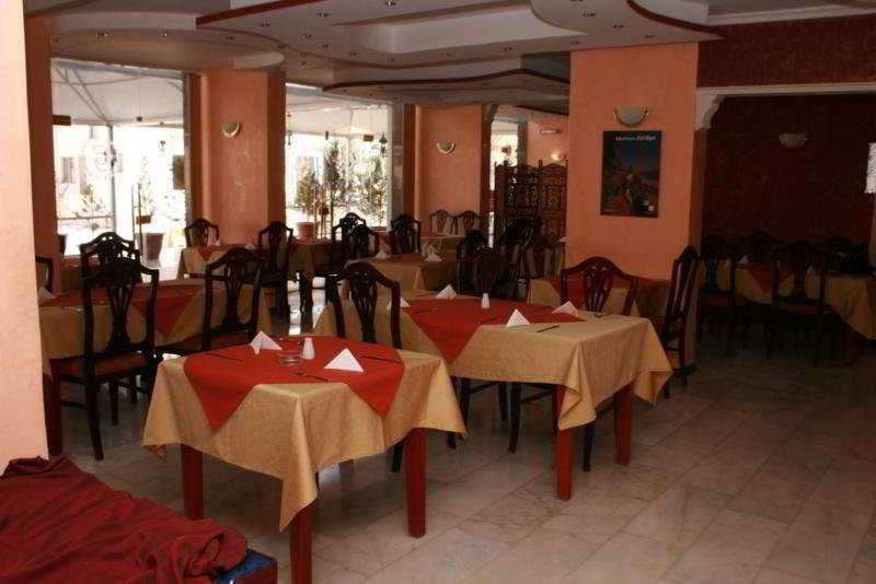 Gardens Hotel Amman Exteriör bild
